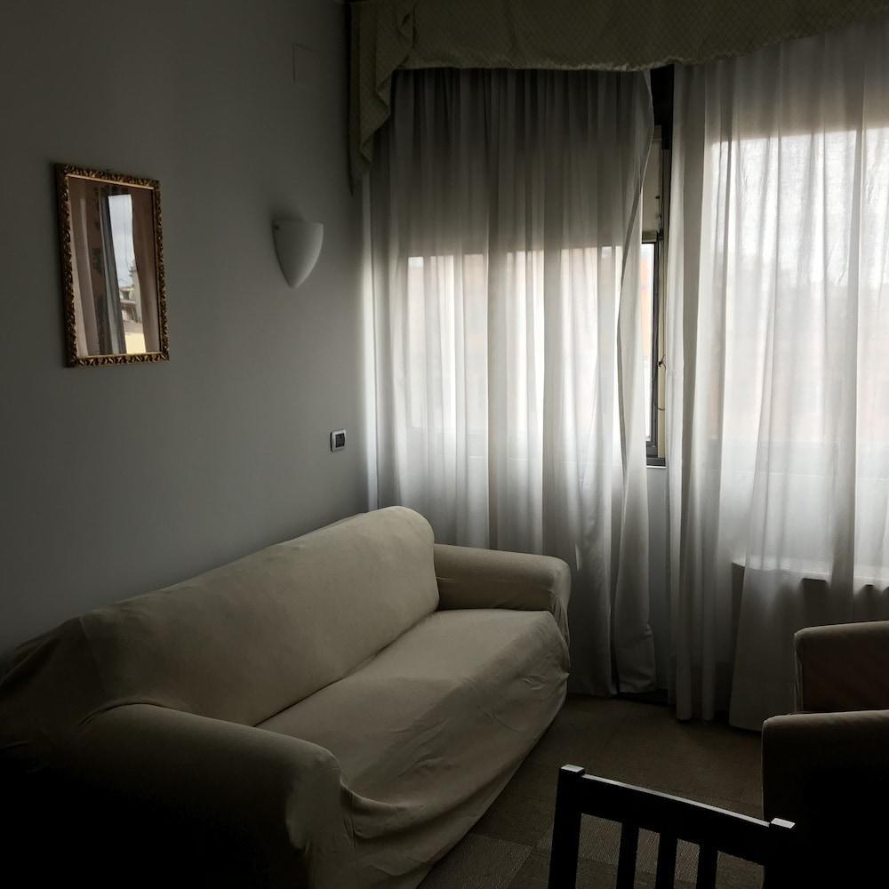 Residence St Joannes Rome Extérieur photo